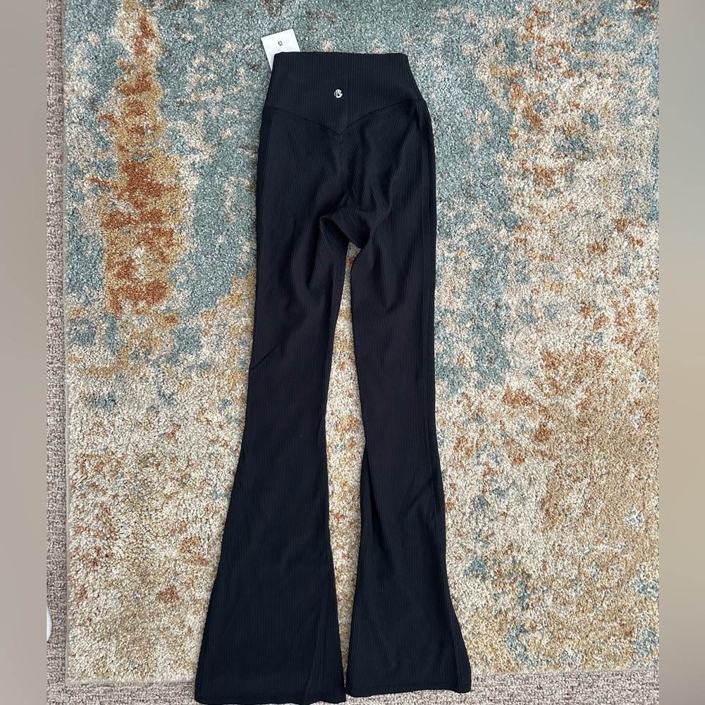 NWT Buff Bunny Ribbed Flare Legging Black